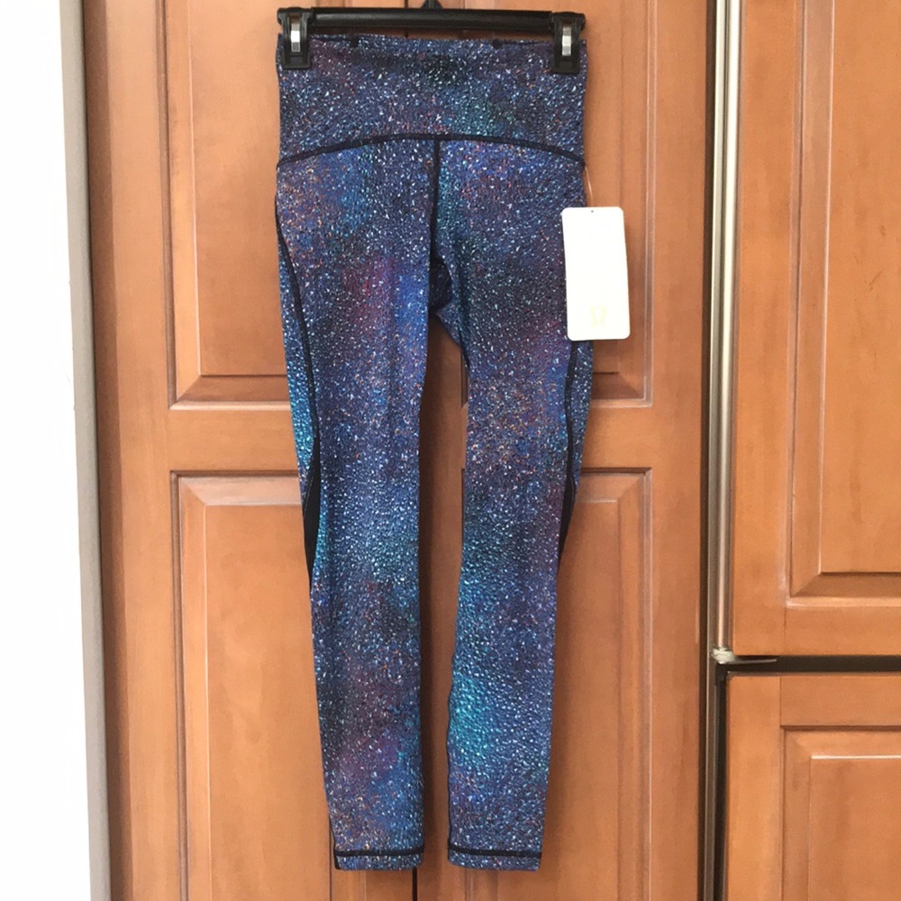 **SOLD**NWT Mermaid Train Times 7/8 Pant 🦄 sz 4